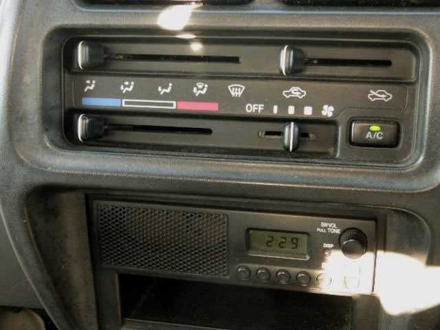 1999 Suzuki Carry Truck DA52T (UW-69afe2d8bf771)[11]