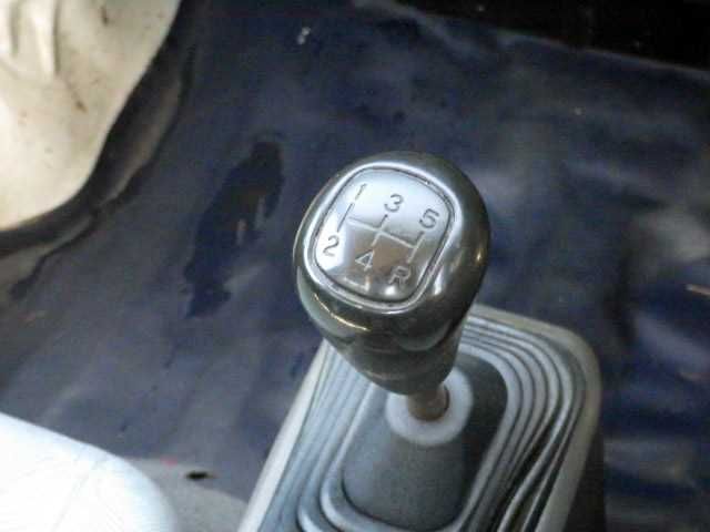 1999 Mitsubishi Minicab Truck U61T (UW-694a1643848a4)[13]
