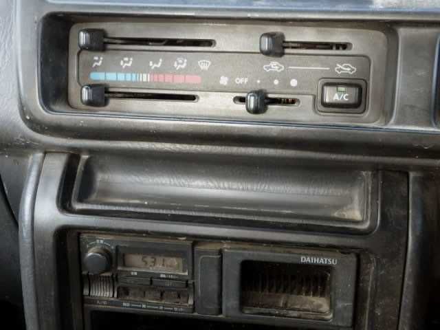 1999 Daihatsu Hijet Truck S200P (UW-694a15c46b284)[11]
