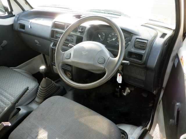 1999 Daihatsu Hijet Truck S200P (UW-694a16668e6e4)[10]