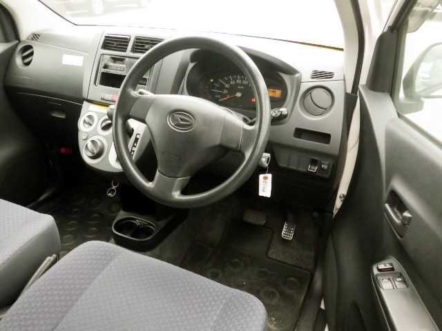 2016 Daihatsu Mira L275V (UW-6944c01bde605)[10]