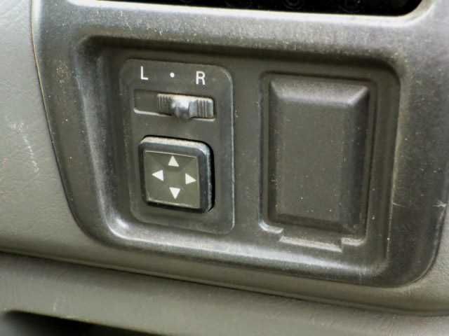 1999 Mitsubishi Town Box U61W (UW-6944c19d26461)[13]